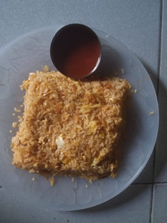 முட்டைக்கோஸ் ஃப்ரைட் ரைஸ் (Muttaikose fried rice recipe in tamil) செய்முறை முக்கிய புகைப்படம்