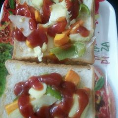 A picture of Bread pizza.