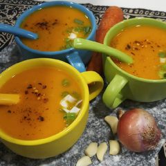 Carrot onion soup A picture of Carrot onion soup.