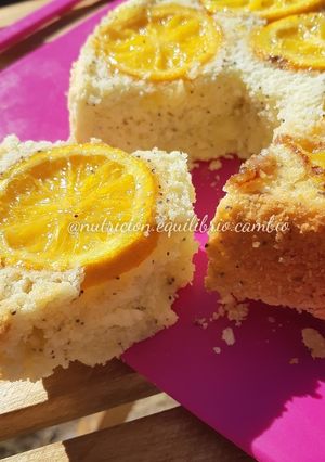 Una foto de Torta invertida de naranja sin TACC