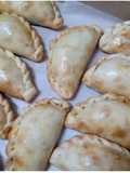 Empanadas rotiseras de carne y pasas de uva
