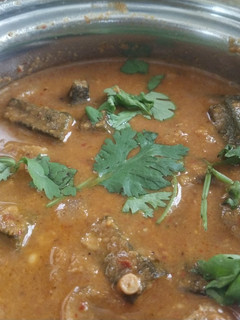 வெண்டைக்காய் தீயல் (Vendaikkaai theeyal recipe in tamil) செய்முறை முக்கிய புகைப்படம்