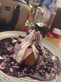 Gogoși cu smântână, dulceața și sirop de pin