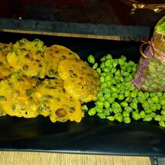 A picture of Green gram fritters.