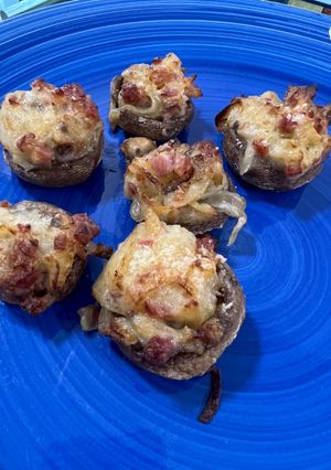 Una foto de Champis rellenos de jamón y queso en AirFryer