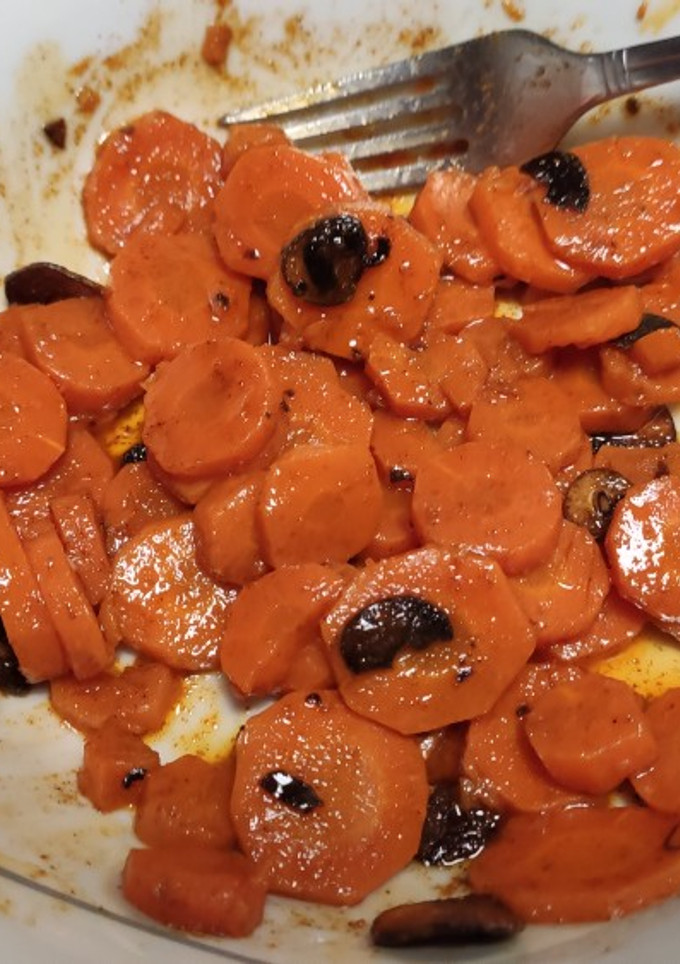 Una foto de Zanahorias con ajo y pimentón