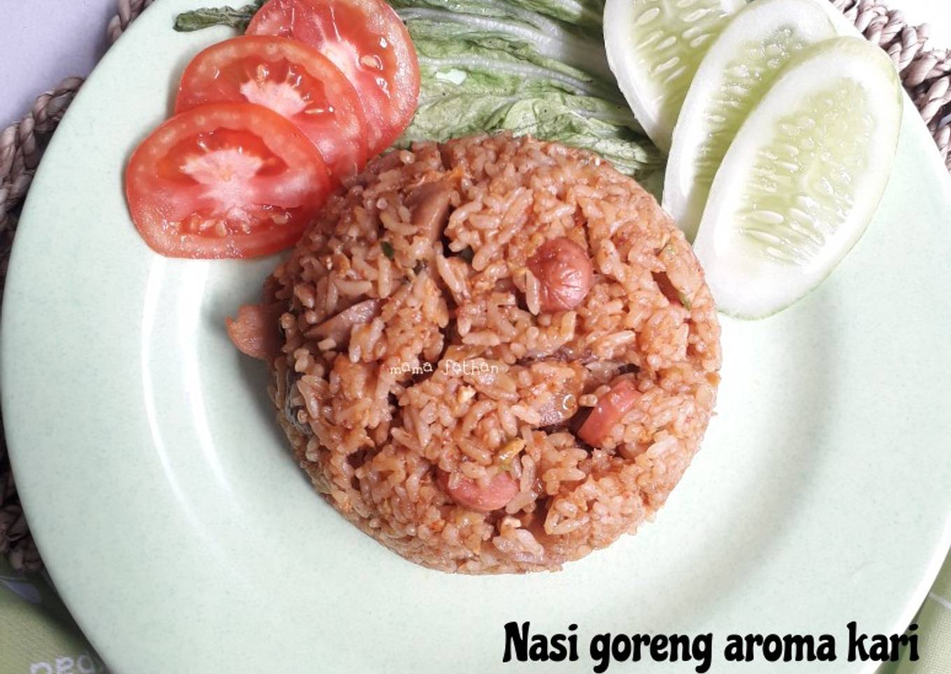 Nasi goreng aroma kari