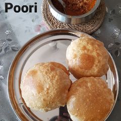 A picture of Poori.