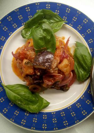 Foto di Caponata di melenzane alla siciliana con il coperchio Magik cook