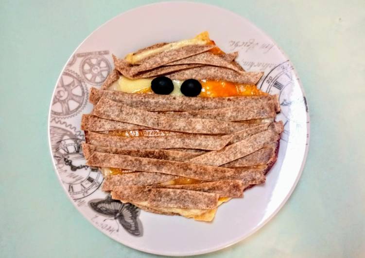 Recipe of Homemade Quesadilla momia para Halloween