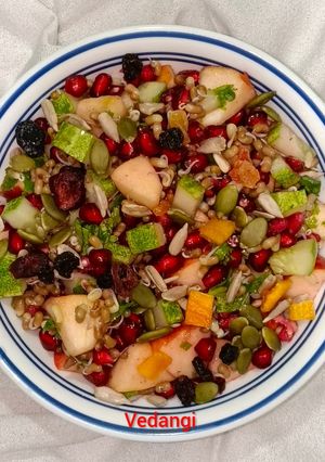A picture of Sunshine power salad.