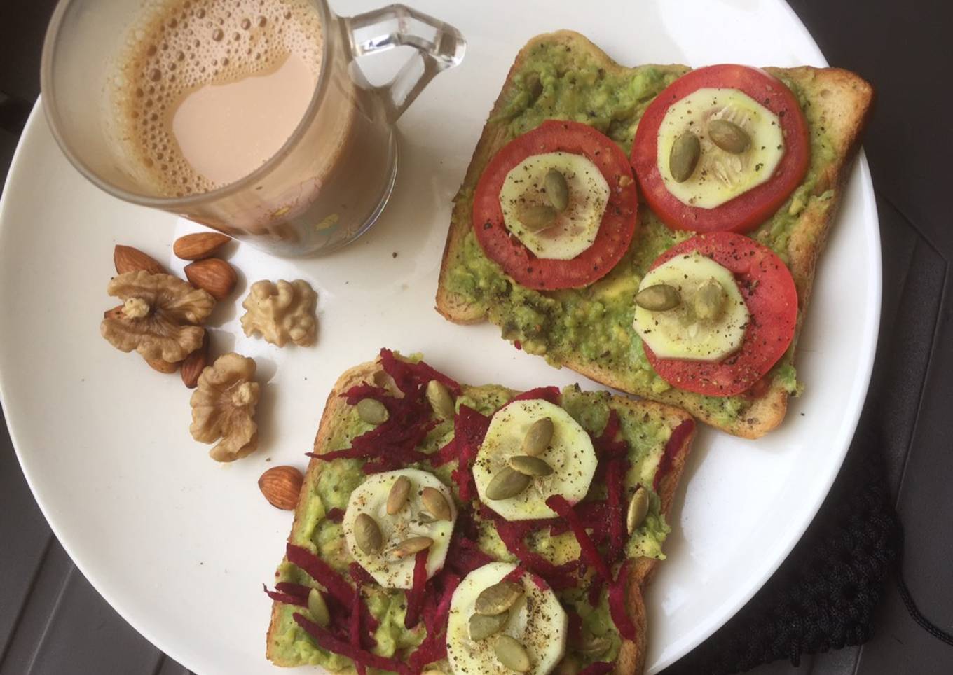 Guacamole (avocado) toast
