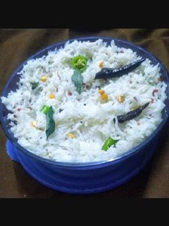 કર્ડ રાઈસ (Curd Rice Recipe In Gujarati) રેસીપી મુખ્ય ફોટો
