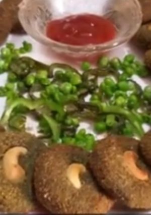 A picture of Hara bhara kebabs.