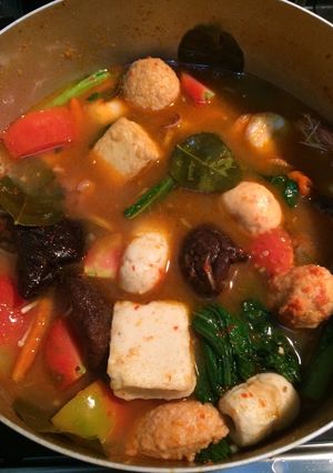 Foto resep Tom Yum Suki ala Mark Wiens (Resep otentik Thailand)