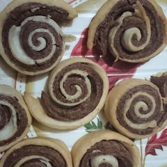 A picture of Fried cocoa swirl.