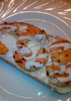 Foto principal de Tostas de quesos y langostinos