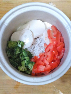 Foto resep MPASI 6+ “Bubur saring Tahu” dengan slow cooker
