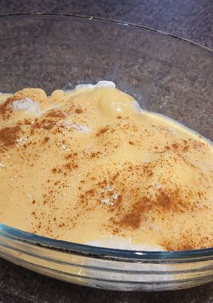 A picture of Poached Soft Meringues.