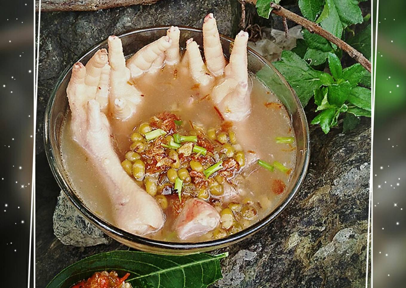 Sup Ceker Ayam Bubur Kacang