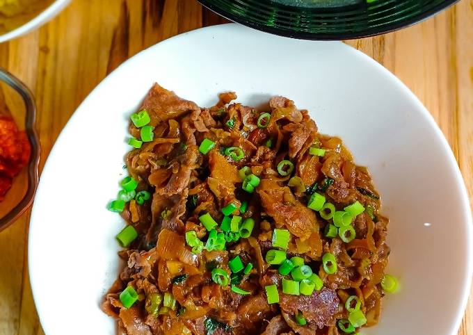 14. GYUDON / BEEF SLICES ala2 Yoshinoya