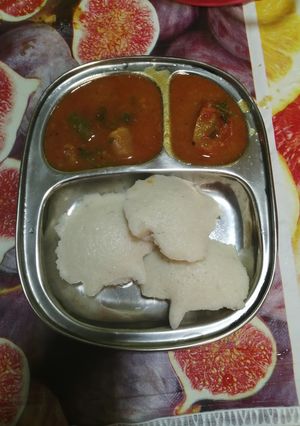 இட்லி, சின்ன வெங்காயம் சாம்பார் செய்முறை முக்கிய புகைப்படம்