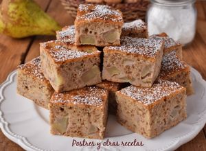 Foto principal de Cuadrados de pera con nueces y miel