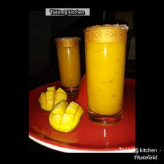 A picture of Mango smoothie.
