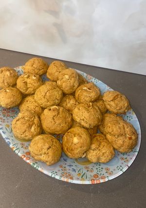 A picture of Vegan orange cookies 🍊.