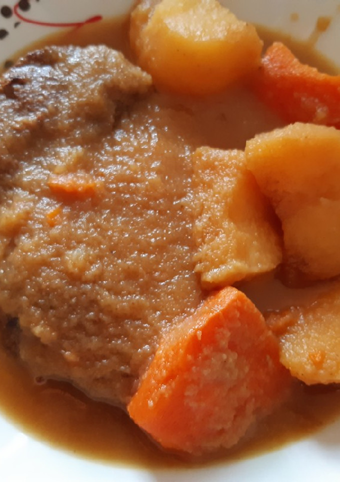 Una foto de Carrilleras de cerdo con salsa de manzana