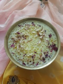 साबूदाना केसरी खीर (sabudana kesari kheer recipe in hindi) रेसिपी मुख्य फोटो