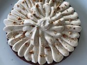 Une photo de chantilly et chocolat