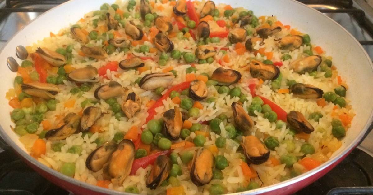 Arroz con choritos Receta de Angélica - Cookpad