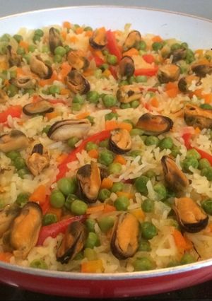 Una foto de Arroz con choritos