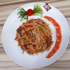 A picture of Chinese Chicken Chow Mein.