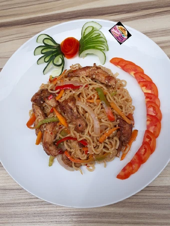 Recipe Chinese Chicken Chow Mein the Awesome  You can take Joss in your mouth
