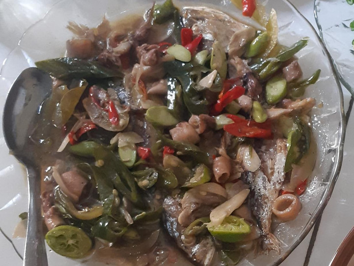 Langkah Mudah untuk Menyiapkan Cumi ikan peda masak cabe ijo kuah, Lezat