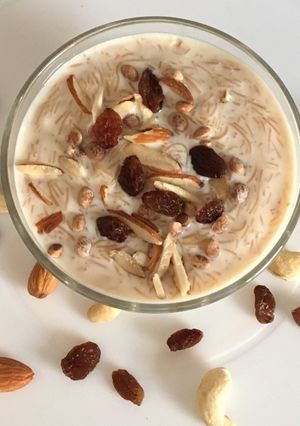 A picture of Vermicelli kheer.