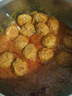 Une photo de Boulettes de boeuf à la sauce tomate