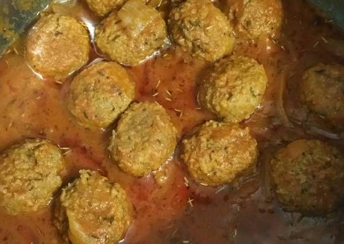 Boulettes de boeuf à la sauce tomate