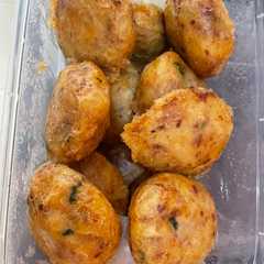 A picture of Perkedel Kentang Korned.