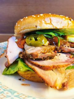 Bbq sonka burger recept fotója