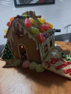 Una foto de Casa de Galleta Jengibre Navideña