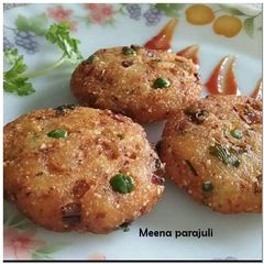 A picture of Makai ke daliya and matar ka hara bhara kabab.