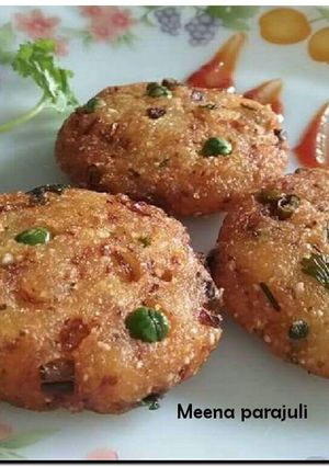 A picture of Makai ke daliya and matar ka hara bhara kabab.
