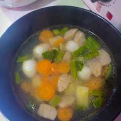 รูปของ Sop baso telor puyuh simpel