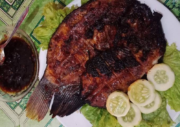 Gurami bakar sambal kecap