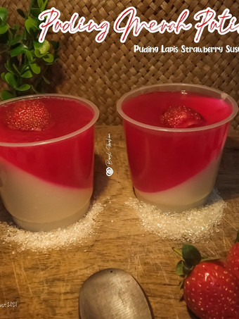Anti Ribet, Membuat 42. Puding Merah Putih (Puding Lapis Strawberry Susu) Enak Dan Mudah