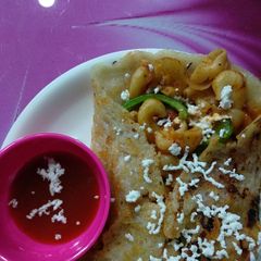 A picture of Chinese macroni dosa.