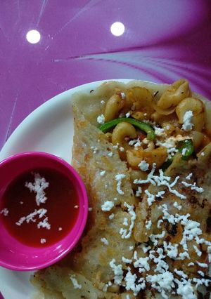 A picture of Chinese macroni dosa.